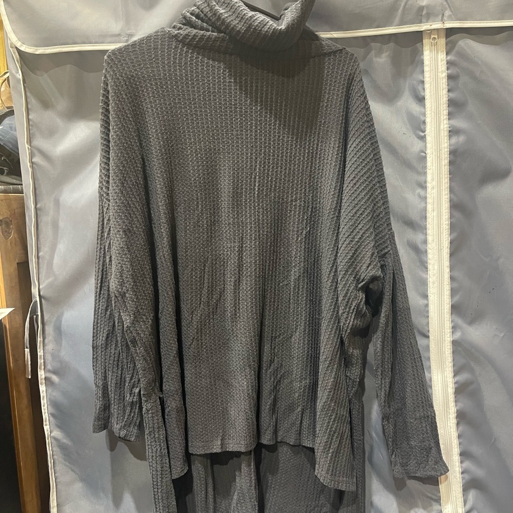 Zenana Outfitters Charcoal Knit Sweater
